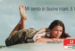 Recharge GSM - Italie - Vodafone -  Mi Sento In Nuone Mani. E Tu ? - Other & Unclassified