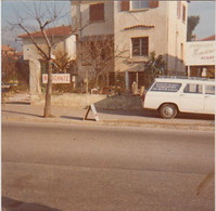 RT29.183 VAR. PHOTOS UNIQUES 1975-76 LA VALETTE  MAGASIN DE CARTES POSTALES. BROCANTE 99 AV. MIRASOULEOU.AVANT TRAVAUX - La Valette Du Var