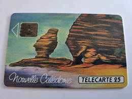 NOUVELLE CALEDONIA  CHIP CARD 25 UNITS  ROCK FORMATION  ** 9675 ** - Neukaledonien