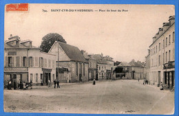 27 - Eure - Le Vaudreuil - Place Du Bout Du Pont (N7726) - Le Vaudreuil