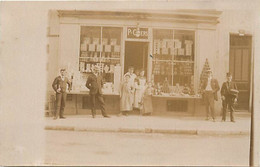 Thèmes Div.-ref-LL56-commerce -carte Photo Non Située  -devanture Magasin Alimentation - Facteur Sur La Droite - - Magasins