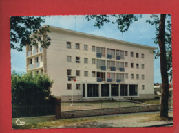 CPSM Grand Format -  Bonnières -( 78. Yvelines ) - Gendarmerie Nationale - Bonnieres Sur Seine