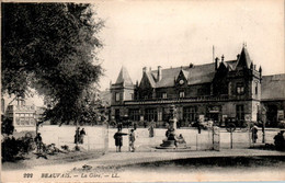 Beauvais La Gare Station Oise N°222 Dos Vert En TB.Etat - Beauvais