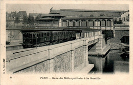 Paris Gare Du Métropolitain à La Bastille Station Train Locomotive île-de-France Département 75 N°88 En TB.Etat - Andere & Zonder Classificatie