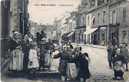 Cpa PONT L ABBE 29 La Rue Kéréon - Enfants à La Fontaine - Cachet Dépot 86e Régiment Territorial - Pont L'Abbe