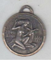 RT29.297 PENDENTIF   SIGNE ASTROLOGIQUE  : VIERGE.23/VIII AU 22/IX FEMME NUE ET ANIMAL - Otros & Sin Clasificación