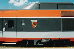 25 - FRASNE - Photo Jean Marc DURAND - Le TGV Vers La Suisse: Le Wagon Bernois - Other Municipalities