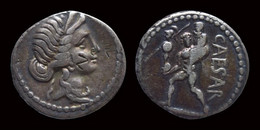 Julius Caesar AR Denarius Aeneas Running Left - República (-280 / -27)
