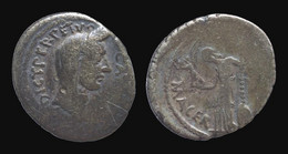 Julius Caesar AR Denarius P Sepullius Macer, Moneyer - Röm. Republik (-280 / -27)