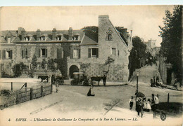 Dives * Rue De Lisieux Et Hostellerie De Guillaume Le Conquérant * Attelage - Dives