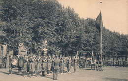 AALST = VLAAMSCHE LEGERPUPILLENSCHOOL - MIDDELBARE GRAAD  - VLAGGEGROET      2 SCANS - Aalst