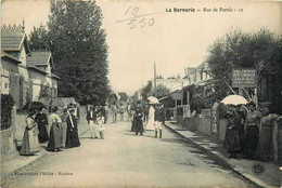 La Bernerie * La Rue De Pornic * Villas * Promeneurs - La Bernerie-en-Retz