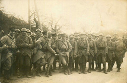 Guer * Carte Photo 1928 * Arrivée à Camp De Coetquidan * Militaria Régiment Militaire Soldats - Guer Cötquidan