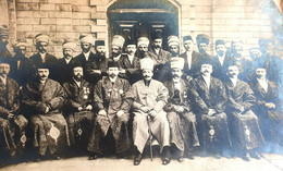 Grande Photo D'un Groupe D'hommes Avec Turbans Et Long Manteaux Traditionnels - Format 40x30cm - Anonyme Personen