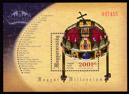 Hungary 2001 / Millennium, St. Stephan`s Holy Crown, Krone, Korona, King, Royalty / Gold Foil / MNH Block - Covers & Documents