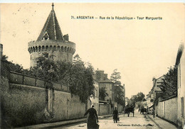 Argentan * La Rue De La République * Tour Marguerite * Attelage - Argentan