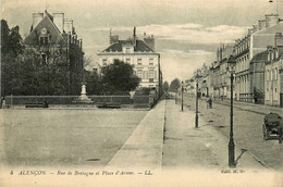 Alençon * La Rue De Bretagne Et Place D'armes - Alencon