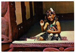 Ref 1552 - 1975 Postcard - 5 Year Old Maori Girl Rotorua New Zealand - 12c Rate To UK - Nouvelle-Zélande