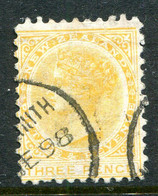 New Zealand 1882-1900 Second Sideface - Wmk. 7mm - P.11 - 3d Pale Yellow Used (SG 240) - Usados