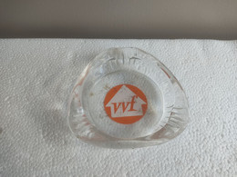 CENDRIER PUBLICITAIRE EN VERRE VVF   Poids : 207 Grammes - Ashtrays