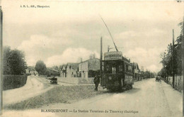Blanquefort * La Station Terminus Du Tram Tramway électrique * Rue Du Village - Blanquefort