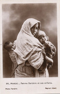 Real Photo Maroc Femme Berbère Et Enfants . Flandrin - Africa
