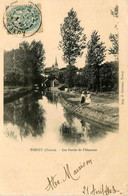 Toucy * 1903 * Les Bords De L'ouanne , Coin Du Village * Villageois - Toucy