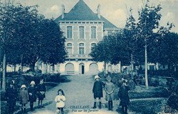 Challans * La Mairie * Vue Sur Les Jardins * Hôtel De Ville - Challans