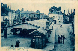 Challans * La Place Du Commerce * Les Petits Halles * Halle Au Beurre - Challans