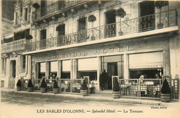 Les Sables D'olonne * Façade Le SPLENDID Hôtel * La Terrasse - Sables D'Olonne