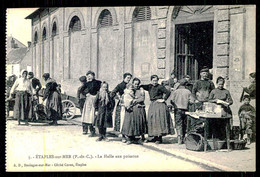 FRANCE - ÉTAPLES- SUR-MER - La Halle Aux Poissons (Ed. A.D./ Cliché Caron Nº 5)  Carte Postale - Halles