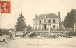 TREIGNY La Mairie - Treigny