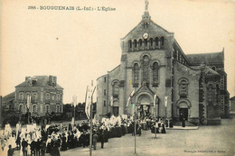 Bouguenais * La Place De L'église Du Village * Fête Religieuse Procession Religion * Coiffe - Bouguenais