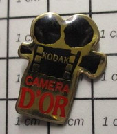 2722 Pin's Pins / Beau Et Rare / THEME : CINEMA / CAMERA D'OR KODAK - Cinéma