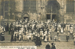 Rethel * Carte Photo * La Sortie De Messe De Ste Anne En 1907 * Photo WILMET - Rethel