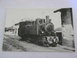 ATTENTION PHOTO - Luxembourg - Remich - Locomotive En Gare - Cliché J.Bazin- 1953 - SUP - (GL 59) - Remich