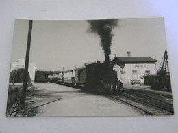 ATTENTION PHOTO -  Luxembourg - Remich - Locomotive Train - Arrivée En Gare - Cliché J.Bazin - 1953 - SUP - (GL 61) - Remich