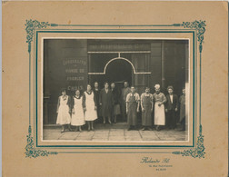 Photo. Collée S/carton - Personnel Devant La Boucherie J. Ripoll & Cie (Viande 1er Choix) Photo Rolando Fils ALGER 1928 - Mestieri