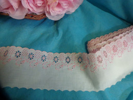 Dentelle Decor Rose - Laces & Cloth