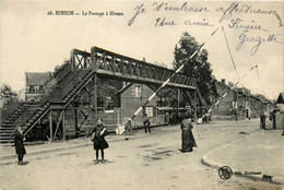Hirson * Rue Et Le Passage à Niveau * Ligne Chemin De Fer * La Passerelle - Hirson