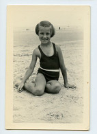 Snapshot Cute Superbe Portrait Fille Girl Maillot Bain Plage Beach 30s Swimsuit Sourire - Anonieme Personen