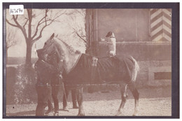 DISTRICT D'AUBONNE - BIERE - MILITAIRE APPRENANT L'EQUITATION A SON CHIEN - ARMEE SUISSE - TB - Bière