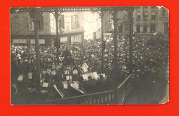 Fosses La Ville : Photo -Carte , Concert Sur La Place Du Marché Par Le 3ème Chasseur De Tournay En 1919 - Luoghi