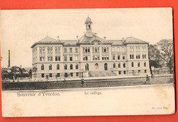 ZQH-32 Souvenir D' Yverdon  Le Collège Enfants Au Jeu. Dos Simple Circulé 1903 - Yverdon-les-Bains 