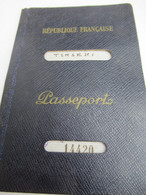 Passeport / RF/ Antonio TERSENI/ Le Chesnay/ Versailles//1953                 AEC213 - Unclassified