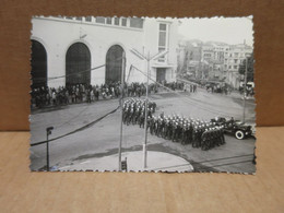 CONSTANTINE (Algérie) Photographie Guerre D'Algérie Défilé Des Zouaves Place De Lamoricière 11 Novembre 1961 - Constantine