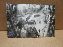 CONSTANTINE (Algérie) Photographie Guerre D'Algérie Défilé Des Tirailleurs  Place De Lamoricière 11 Novembre 1961 - Constantine