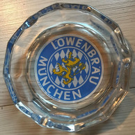 Cendrier Ancien LOWENBRAU MUNCHEN Germany - Glass