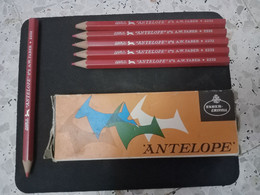 CRAYON ROUGE FABER CASTELL ''ANTELOPE''A.W.FABER 2232 MADE IN GERMANY - Autres & Non Classés