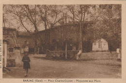 CPA-30-BARJAC-Place Charles Guynet-Monument Aux Morts - Otros & Sin Clasificación
